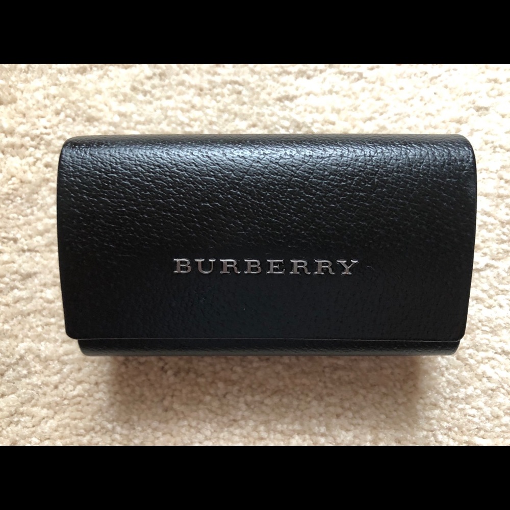 Burberry Multi Purpose Case - image 4
